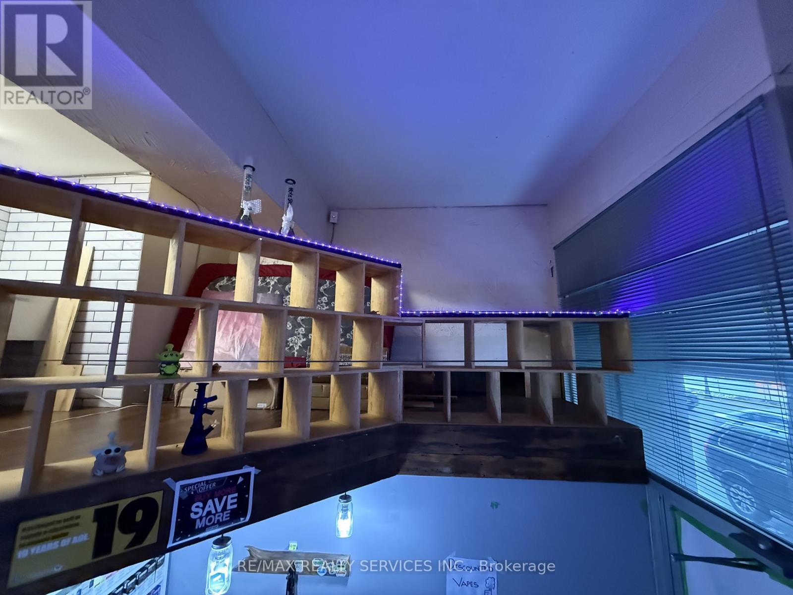 168 King Street W, Hamilton, ON