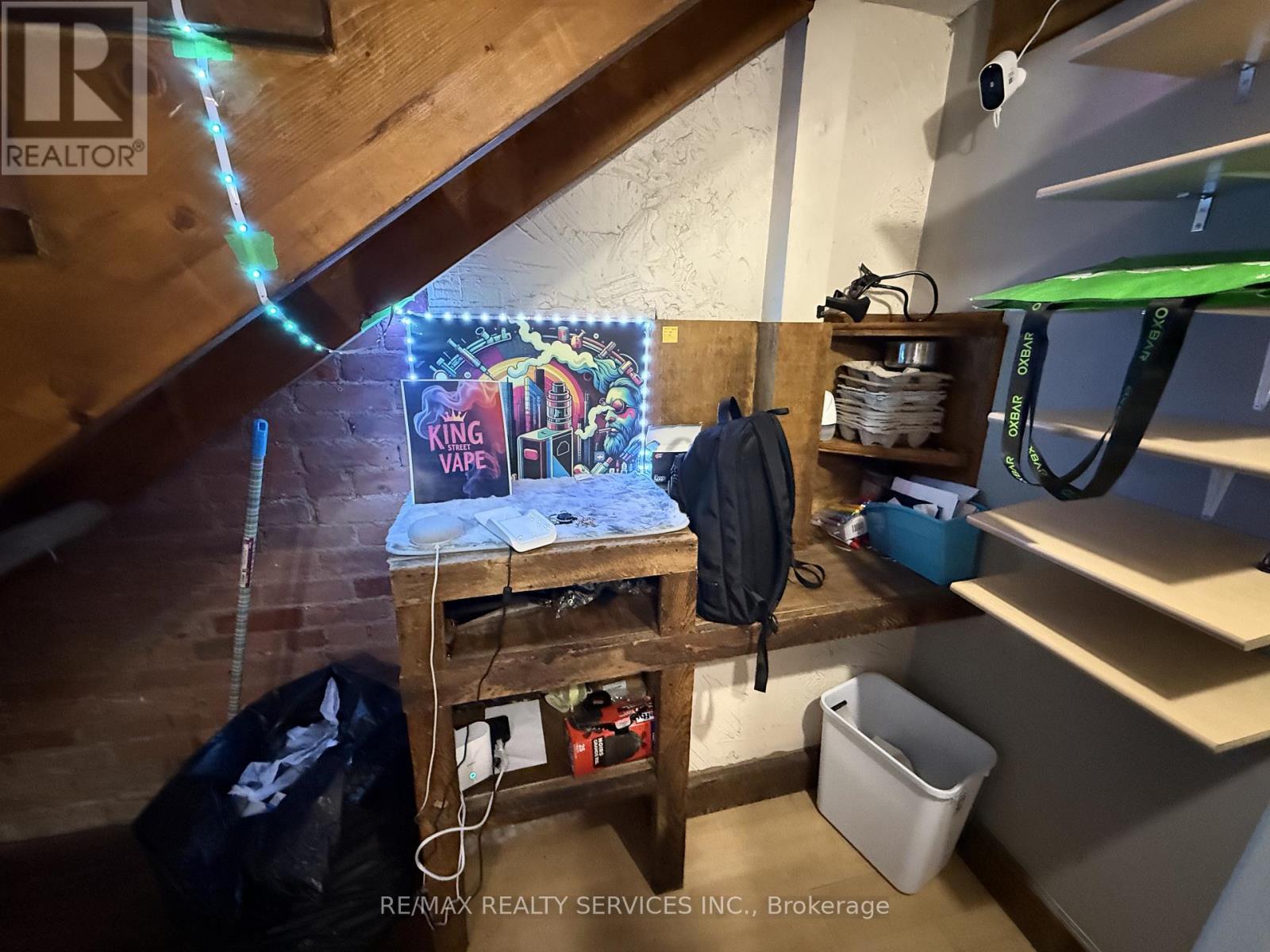 168 King Street W, Hamilton, ON