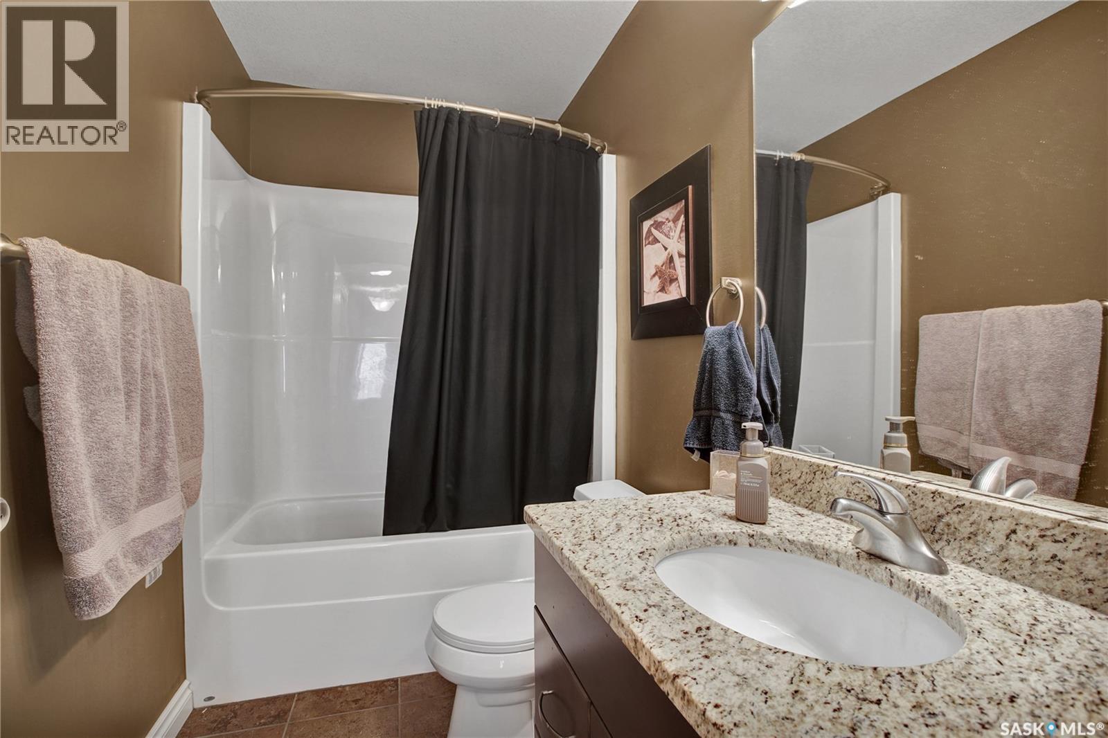 1510 Shepherds Crescent, Saskatoon, SK - Indoor Photo Showing Bathroom