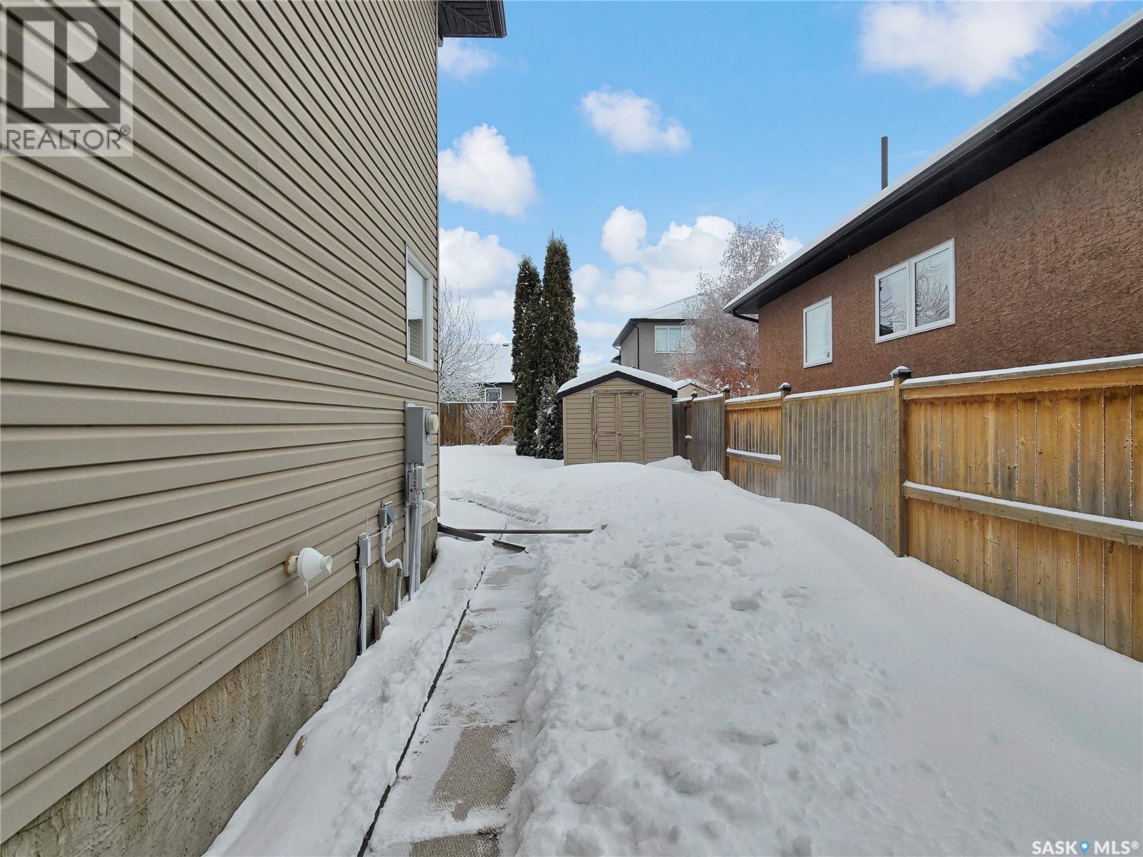 1510 Shepherds Crescent, Saskatoon, SK - Outdoor With Exterior