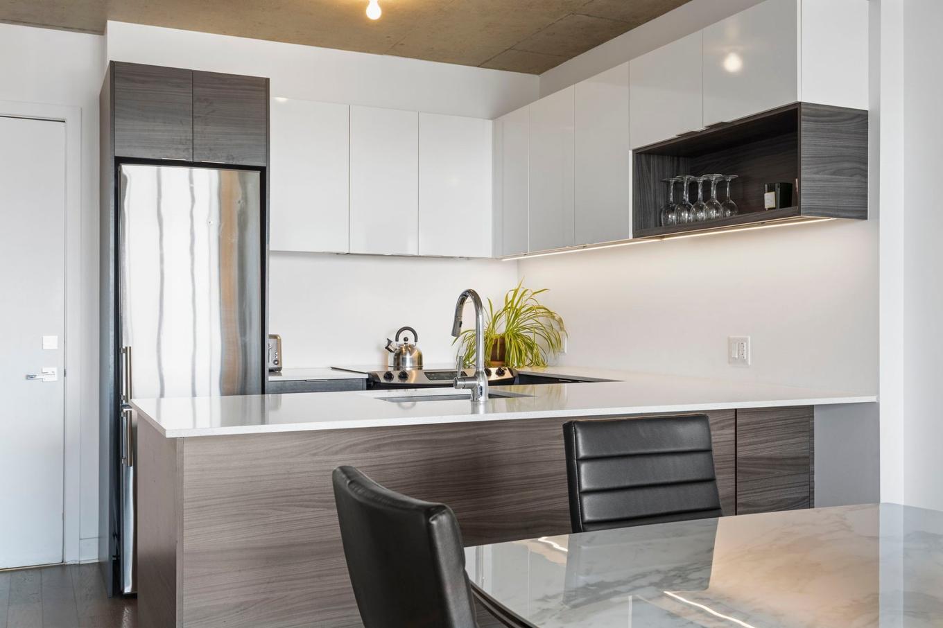 Kitchen - 1205-1375 Rue Des Bassins, Montréal (Le Sud-Ouest), QC - Indoor Photo Showing Kitchen With Upgraded Kitchen