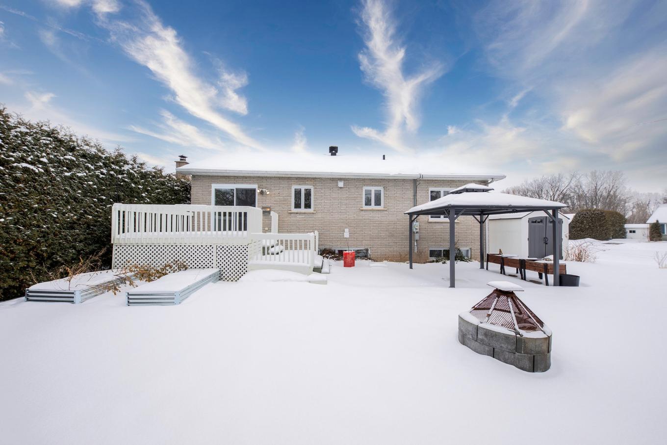 Face arrière - 94 Rue Hébert, Napierville, QC - Outdoor