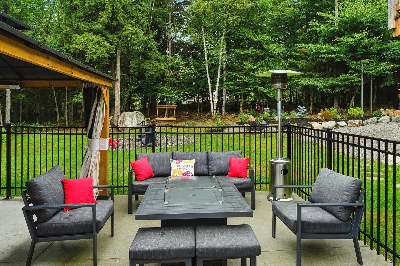 Exterior - 250 Rue D'Orion, Saint-Hippolyte, QC - Outdoor With Deck Patio Veranda