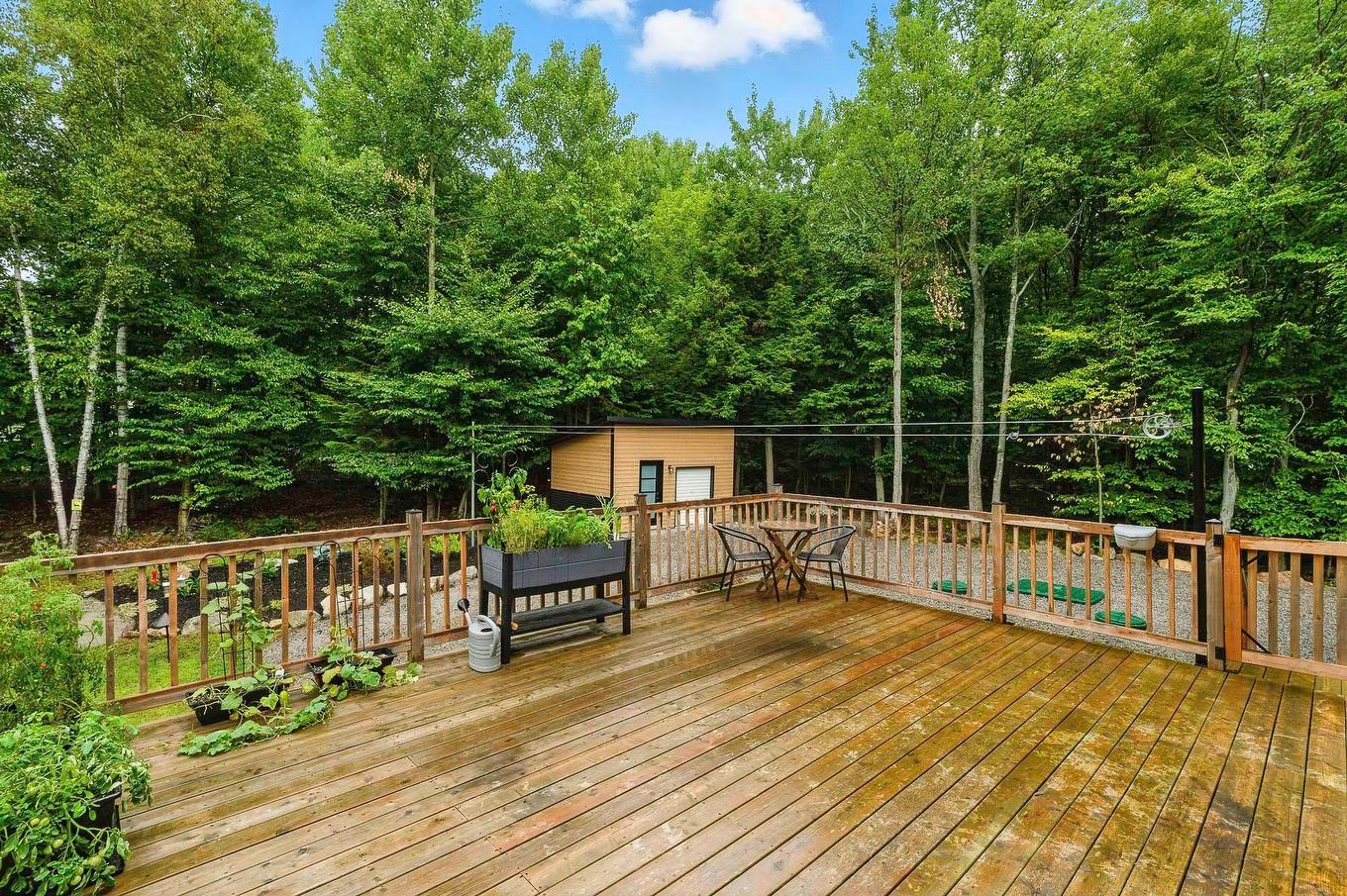 Exterior - 250 Rue D'Orion, Saint-Hippolyte, QC - Outdoor