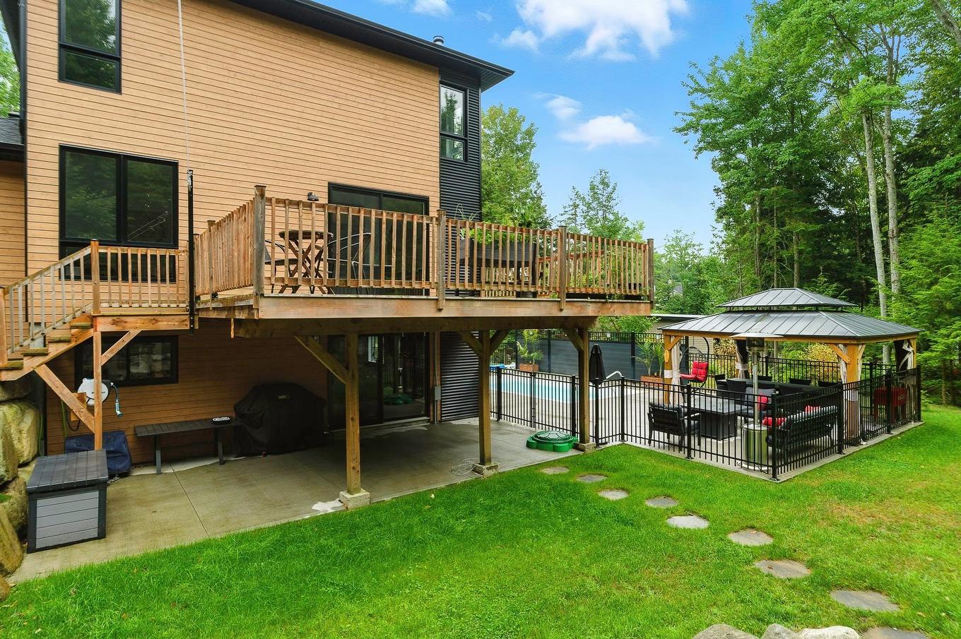 Exterior - 250 Rue D'Orion, Saint-Hippolyte, QC - Outdoor With Deck Patio Veranda