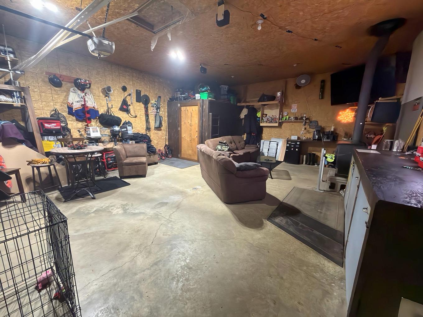 154A Kenogami Road, Longlac, ON - Indoor