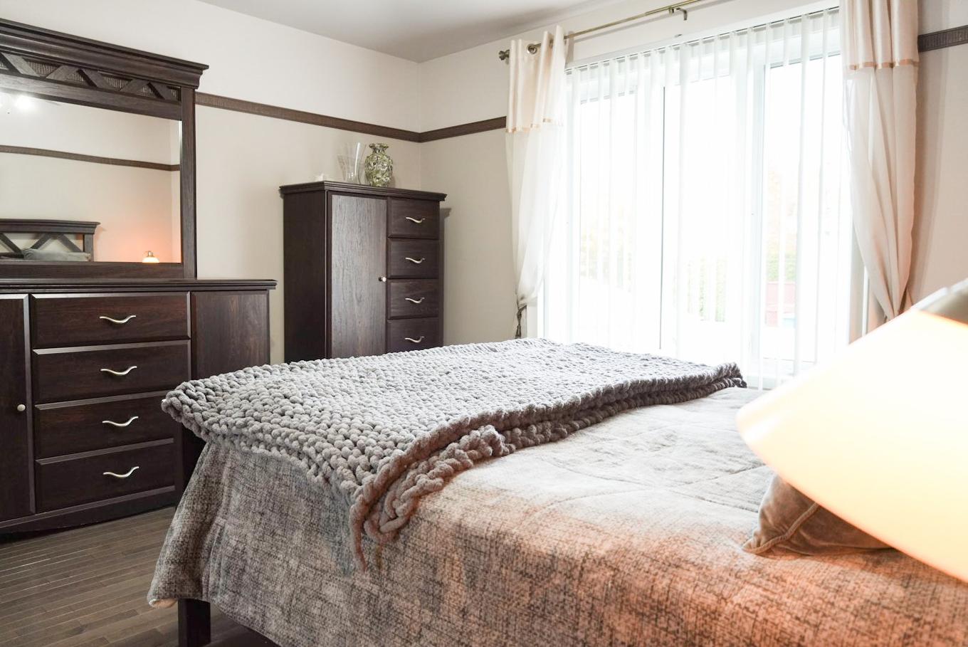 Chambre à coucher principale - 61 Rue De L'Anse, Trois-Rivières, QC - Indoor Photo Showing Bedroom