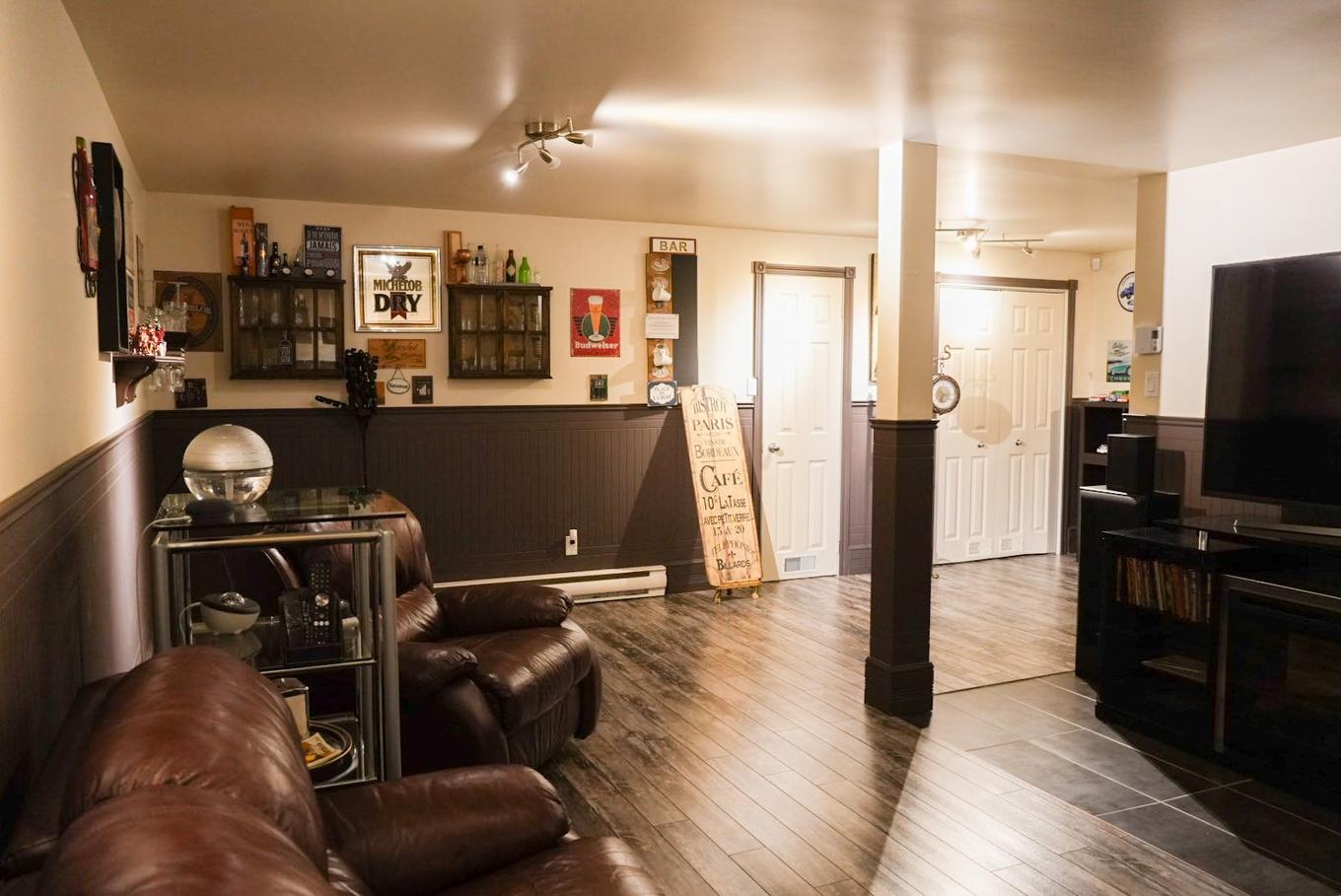 Salle familiale - 61 Rue De L'Anse, Trois-Rivières, QC - Indoor