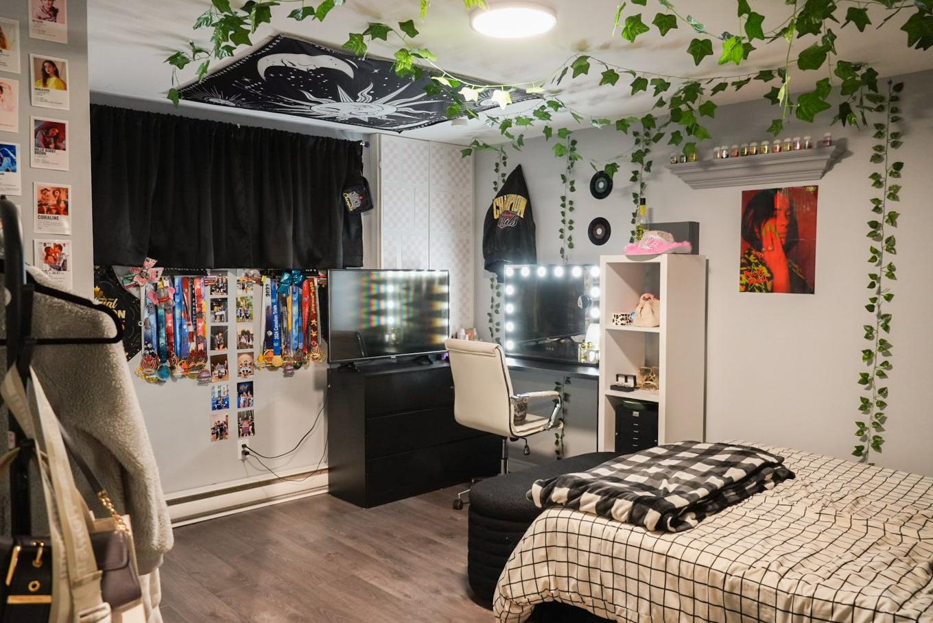 Chambre à coucher - 61 Rue De L'Anse, Trois-Rivières, QC - Indoor Photo Showing Bedroom