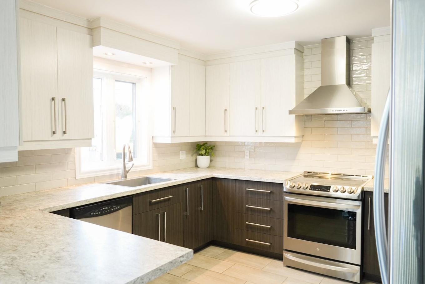 Cuisine - 61 Rue De L'Anse, Trois-Rivières, QC - Indoor Photo Showing Kitchen With Upgraded Kitchen