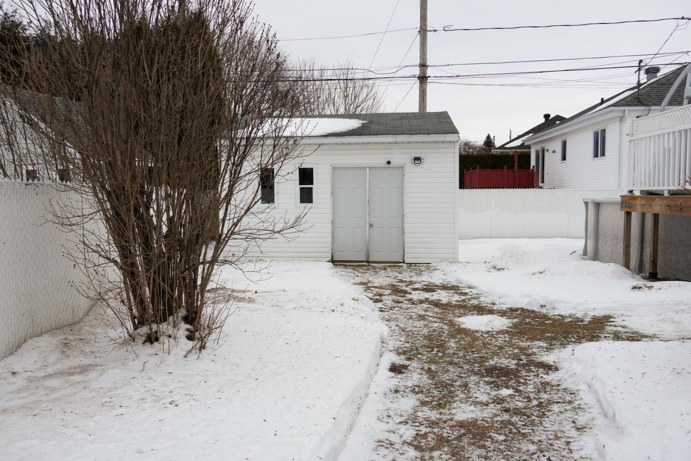 Cour - 61 Rue De L'Anse, Trois-Rivières, QC - Outdoor With Exterior