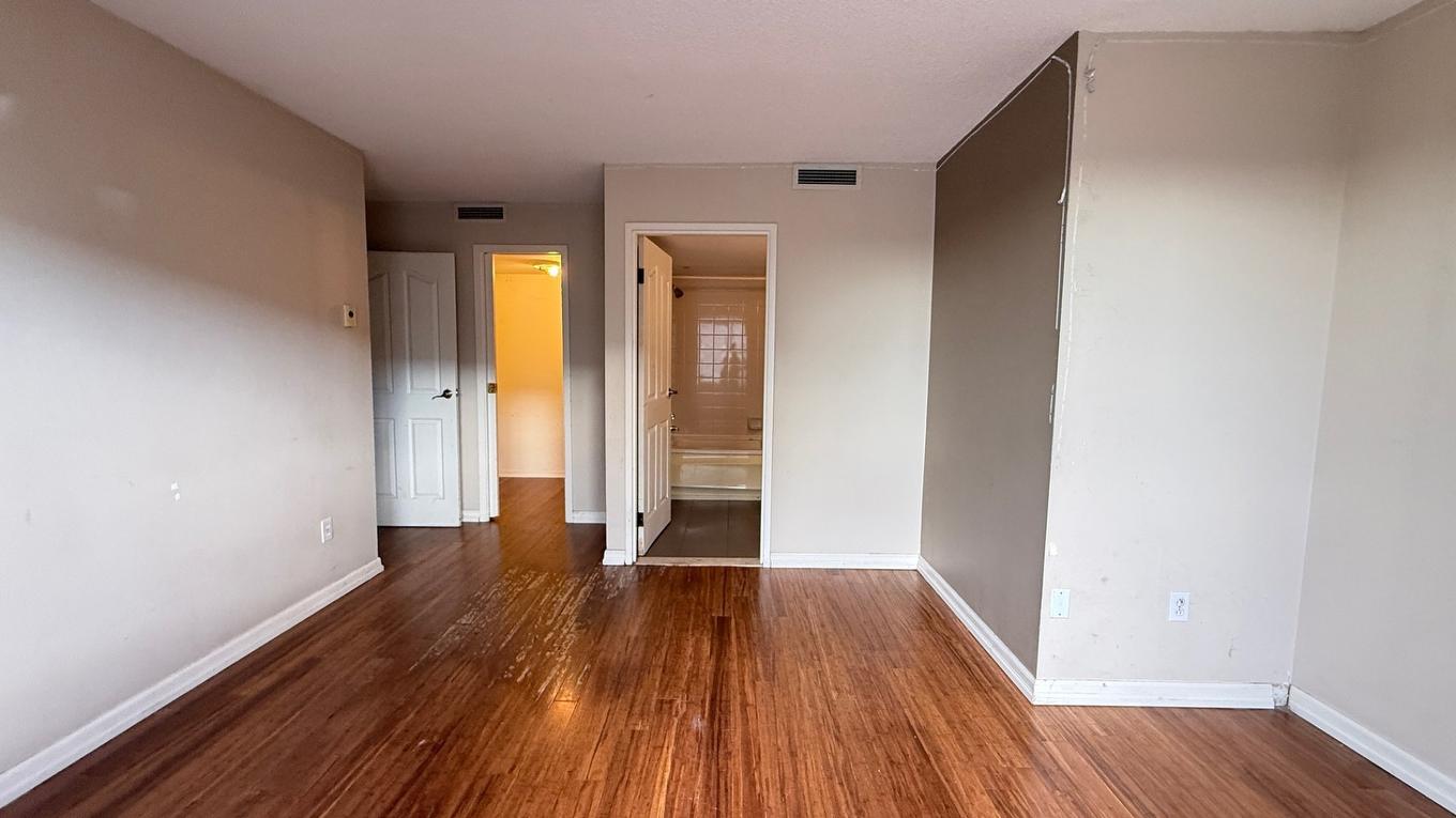 Chambre à coucher principale - 1003-11115 Boul. Cavendish, Montréal (Saint-Laurent), QC - Indoor Photo Showing Other Room