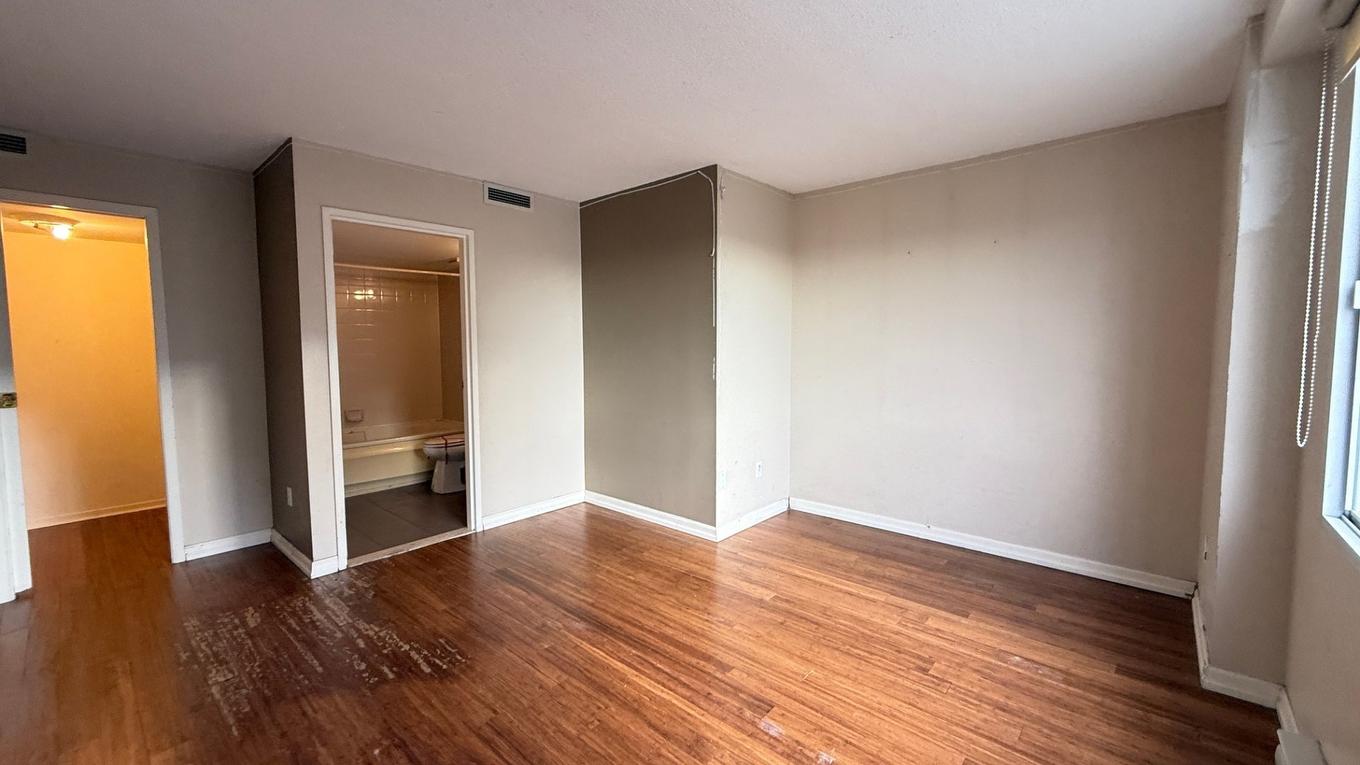 Chambre à coucher principale - 1003-11115 Boul. Cavendish, Montréal (Saint-Laurent), QC - Indoor Photo Showing Other Room