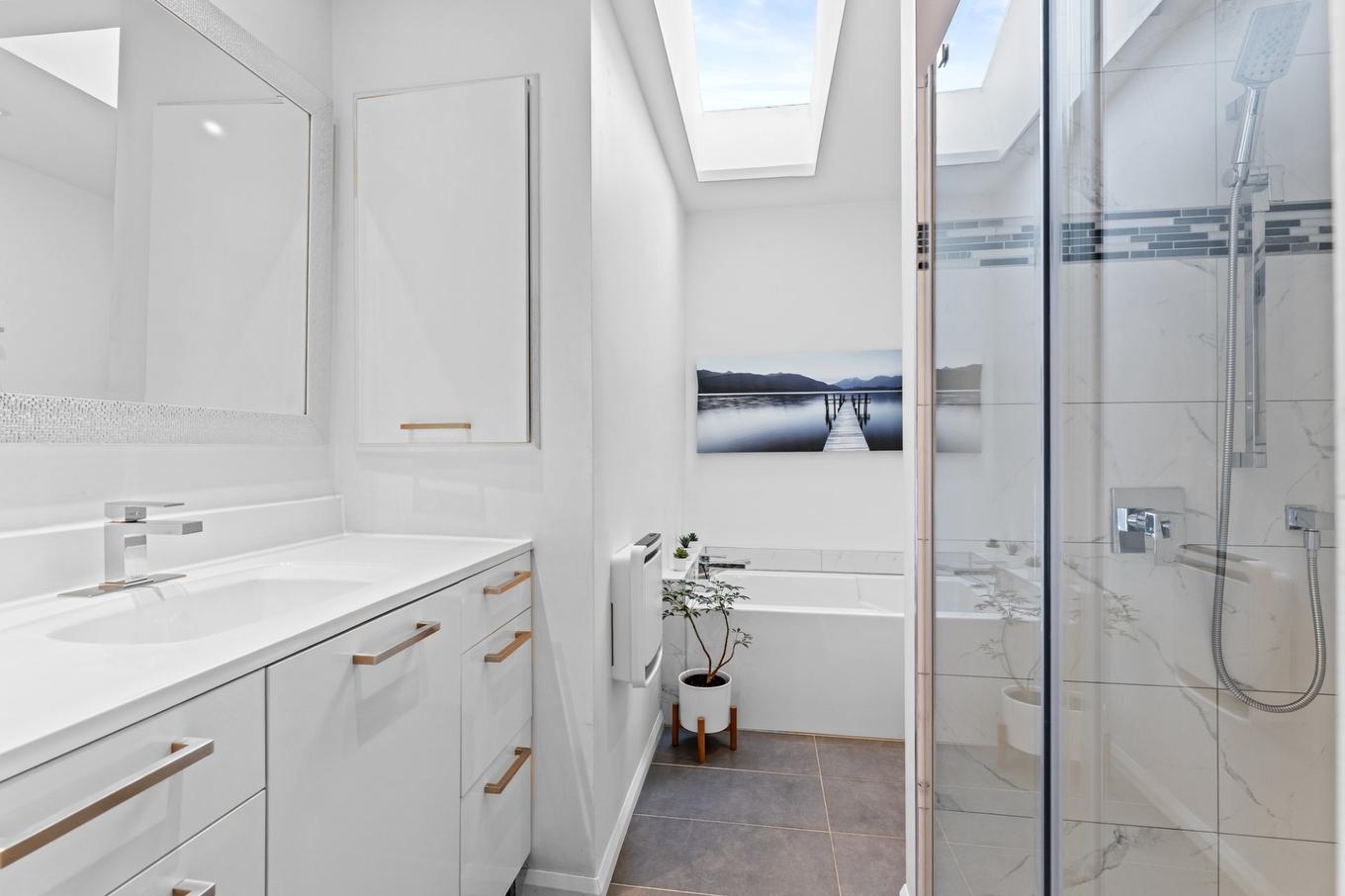 Salle de bains - 950 Rue De Bourg-Louis, Terrebonne (Terrebonne), QC - Indoor Photo Showing Bathroom