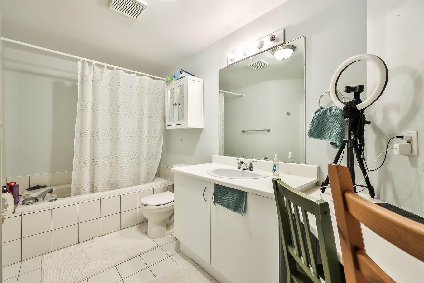 Bathroom - 3-200 Boul. De L'Hôpital, Gatineau (Gatineau), QC - Indoor Photo Showing Bathroom