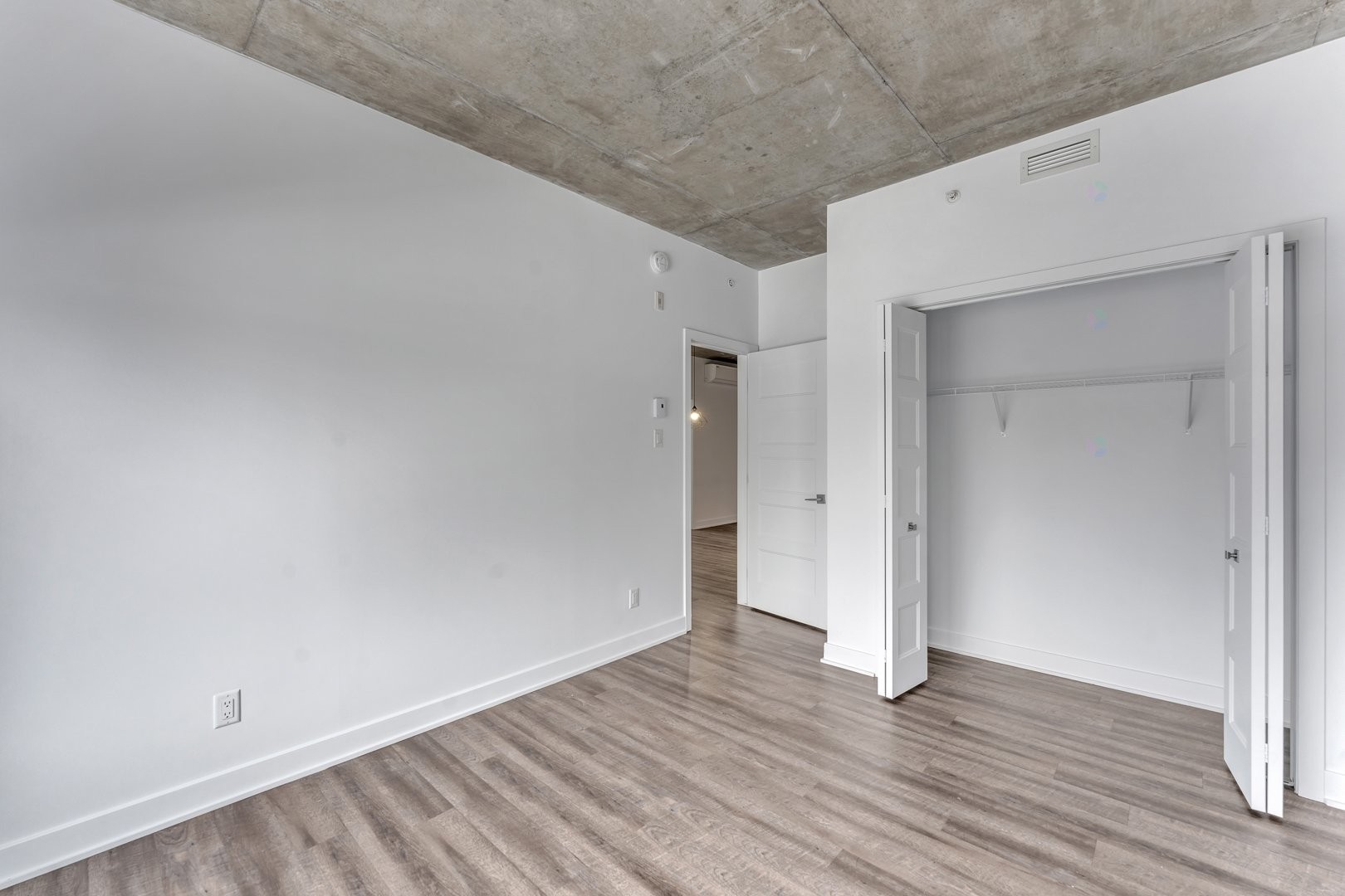 Chambre à coucher - 312-1295 Rue Des Carrières, Montréal (Rosemont/La Petite-Patrie), QC - Indoor Photo Showing Other Room