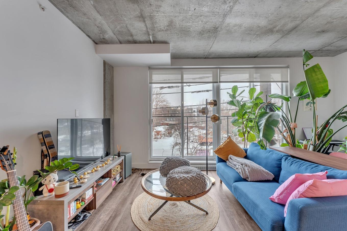 Salon - 313-1295 Rue Des Carrières, Montréal (Rosemont/La Petite-Patrie), QC - Indoor