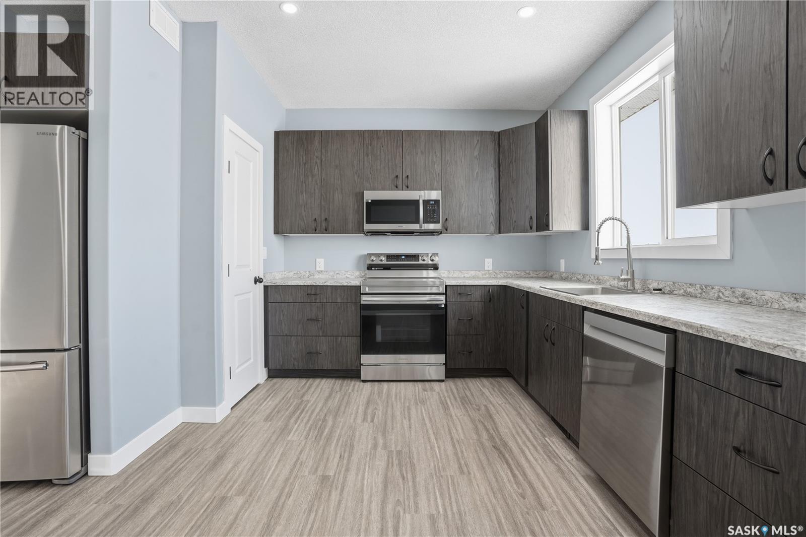 14 Ellisboro Trail, Lebret, SK - Indoor Photo Showing Kitchen With Stainless Steel Kitchen With Upgraded Kitchen