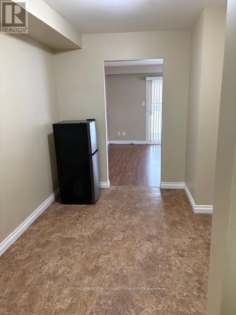 2502 Trident Avenue, Mississauga, ON - Indoor Photo Showing Other Room