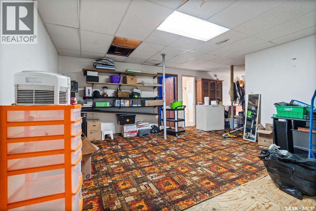 50 Hyland Crescent, Regina, SK - Indoor Photo Showing Other Room