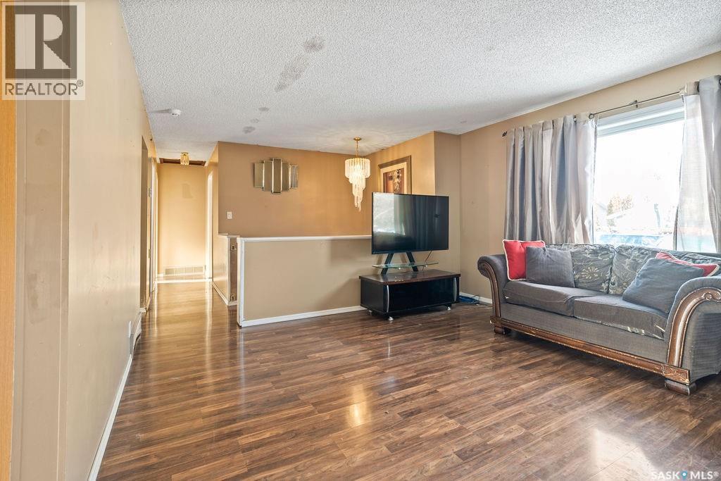 50 Hyland Crescent, Regina, SK