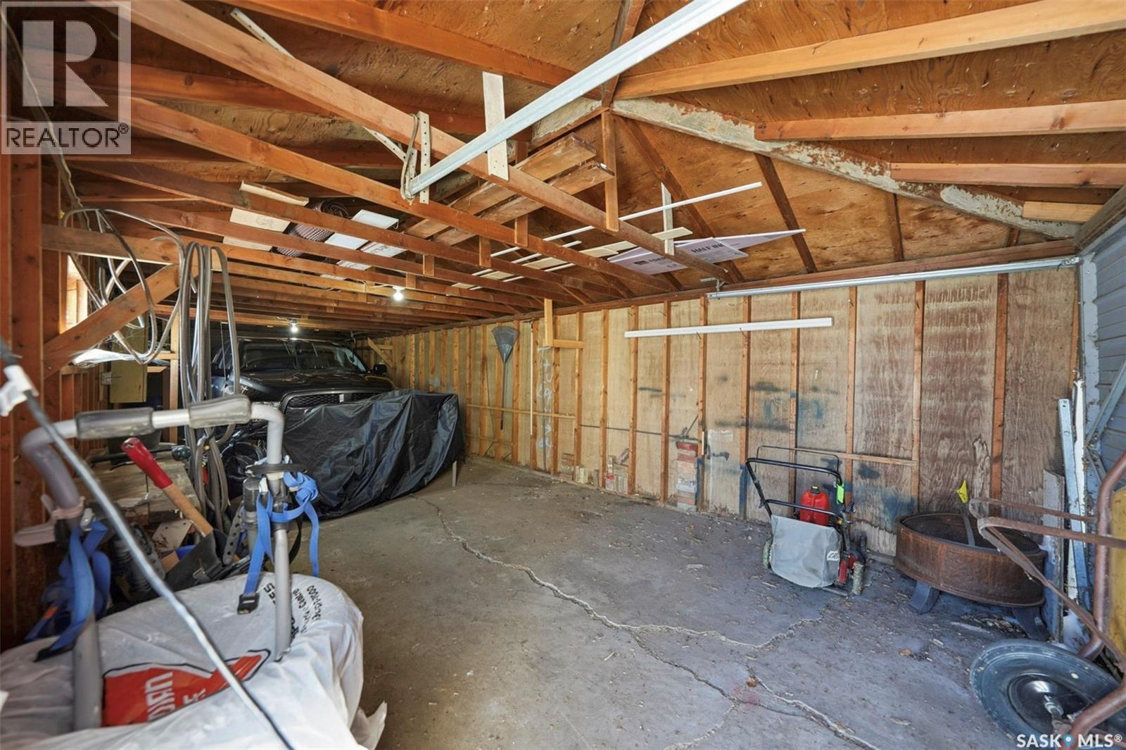 1022 9Th Street E, Saskatoon, SK - Indoor Photo Showing Other Room