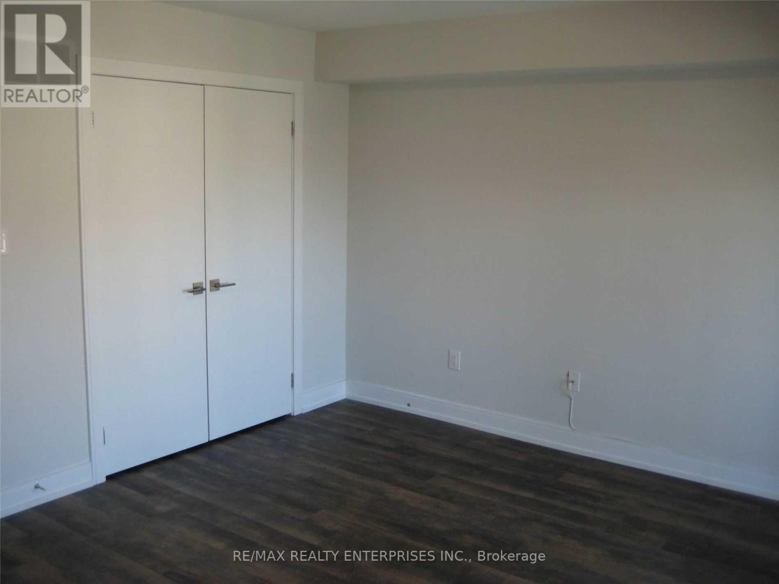 566 Rapids Lane, Mississauga, ON - Indoor Photo Showing Other Room