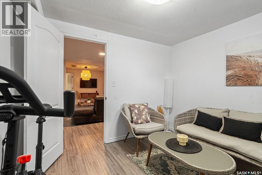 4601 Castle Road, Regina, SK - Indoor