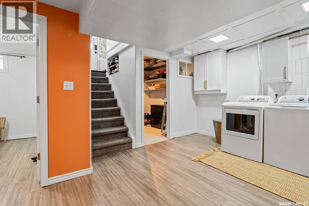 4601 Castle Road, Regina, SK - Indoor Photo Showing Laundry Room