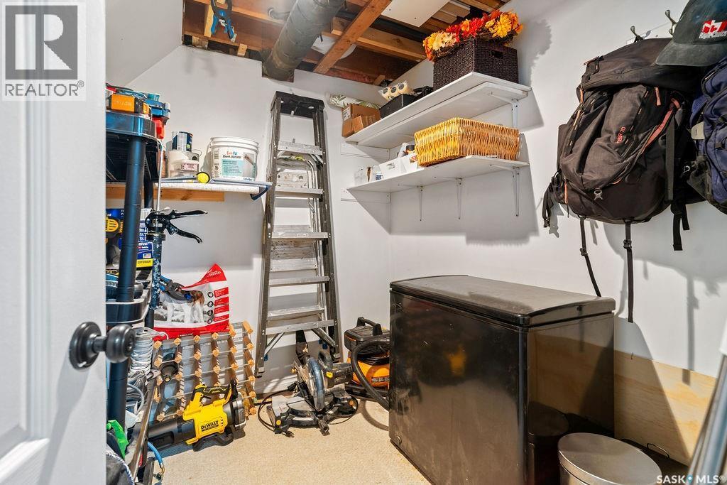 4601 Castle Road, Regina, SK - Indoor