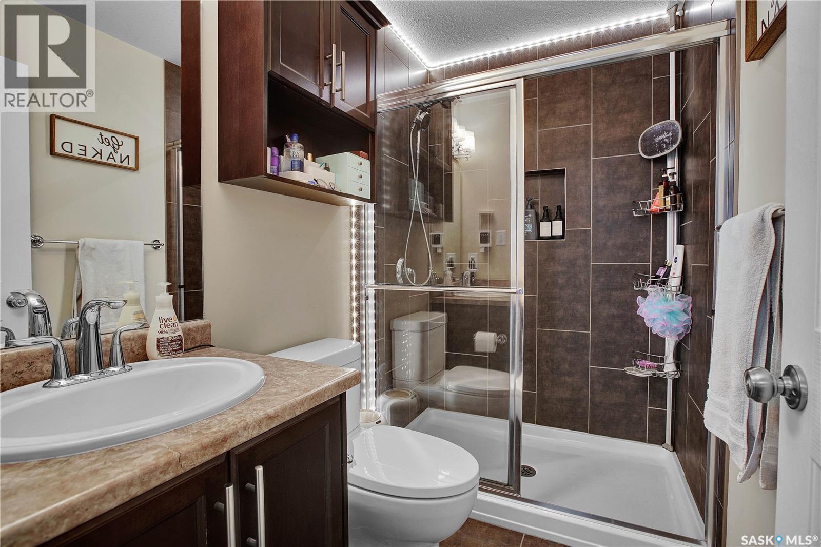 439 Snead Crescent, Warman, SK - Indoor Photo Showing Bathroom