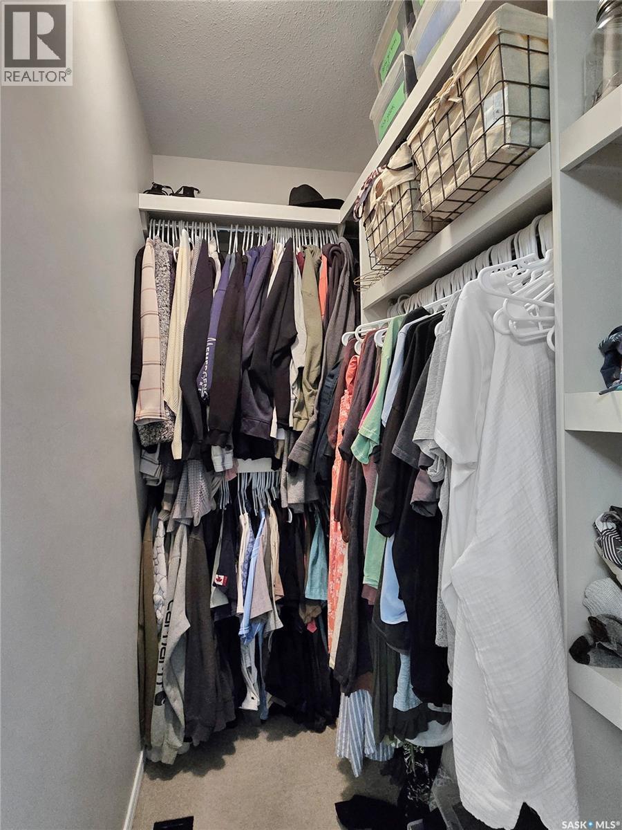 439 Snead Crescent, Warman, SK - Indoor With Storage