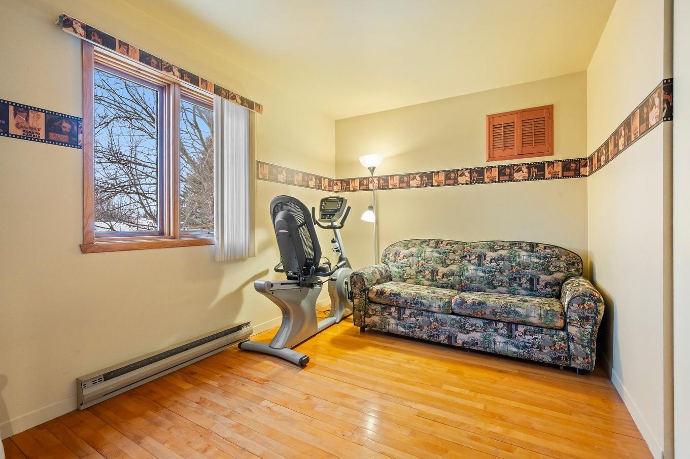 Bedroom - 5380 Rue Le Ber, Saint-Hyacinthe, QC - Indoor Photo Showing Gym Room