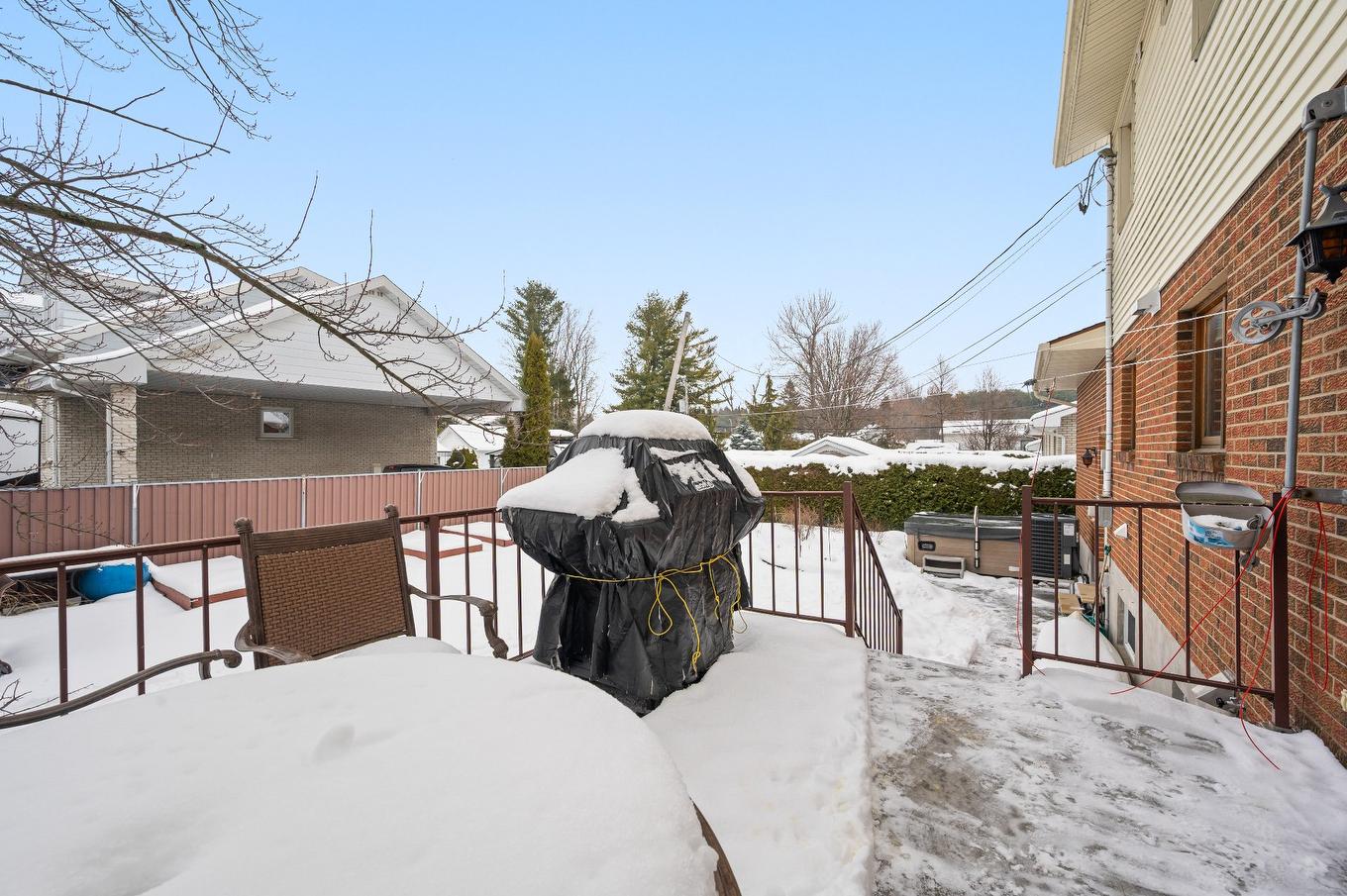 Balcony - 5380 Rue Le Ber, Saint-Hyacinthe, QC - Outdoor With Exterior