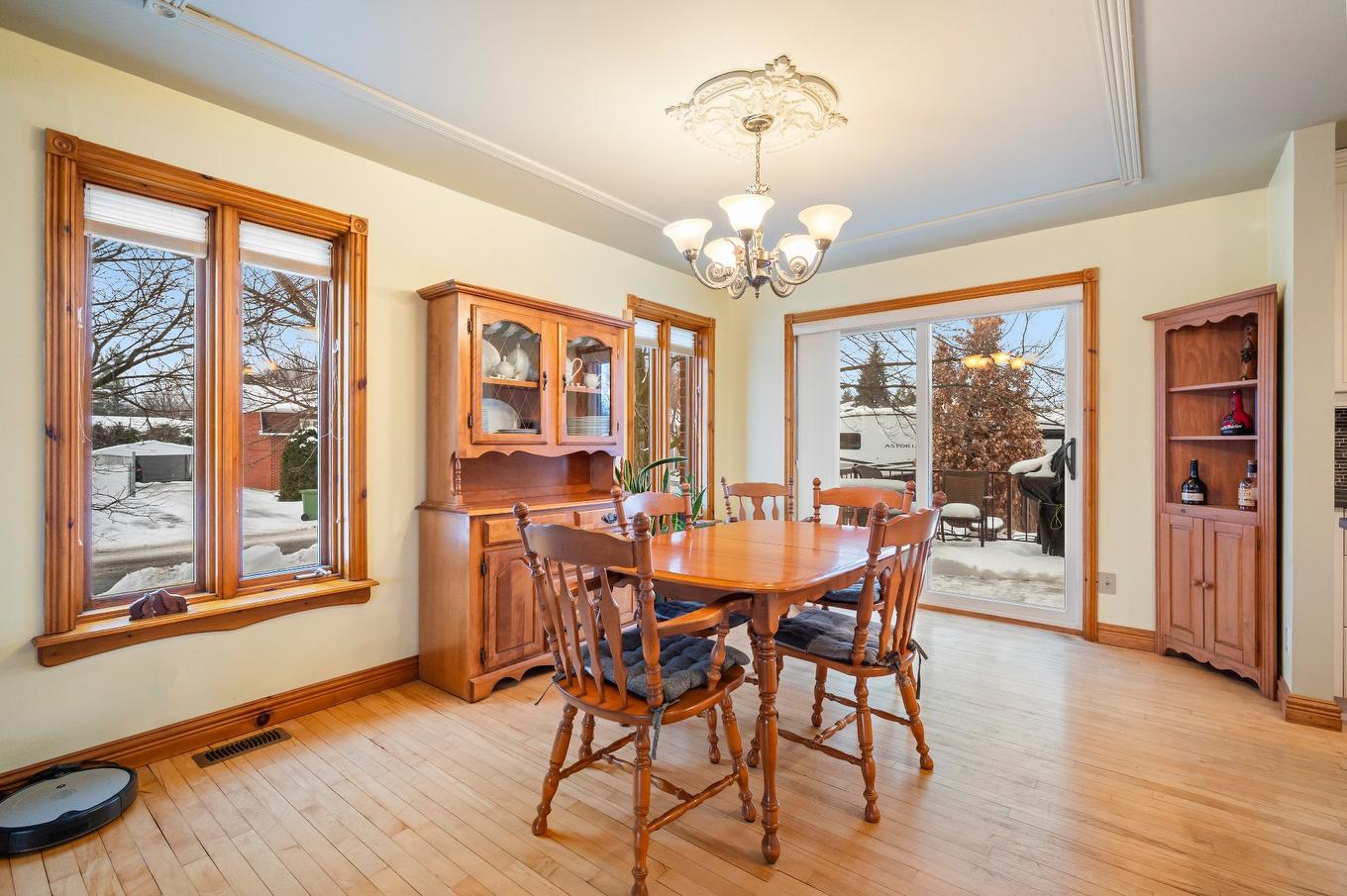 Dining room - 5380 Rue Le Ber, Saint-Hyacinthe, QC - Indoor Photo Showing Dining Room