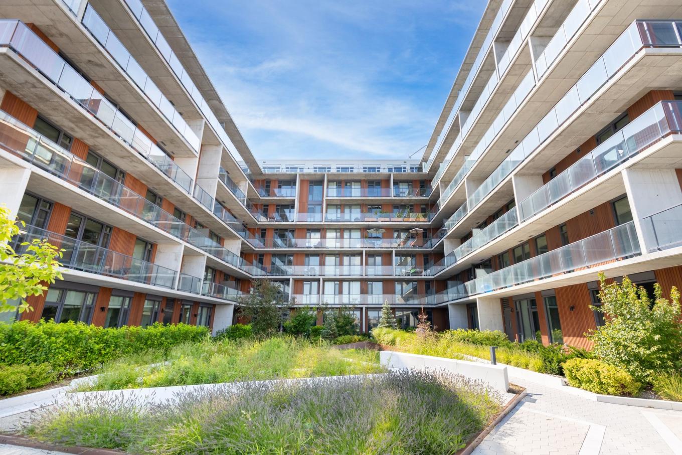 Garden - 709-200 Boul. Marcel-Laurin, Montréal (Saint-Laurent), QC - Outdoor