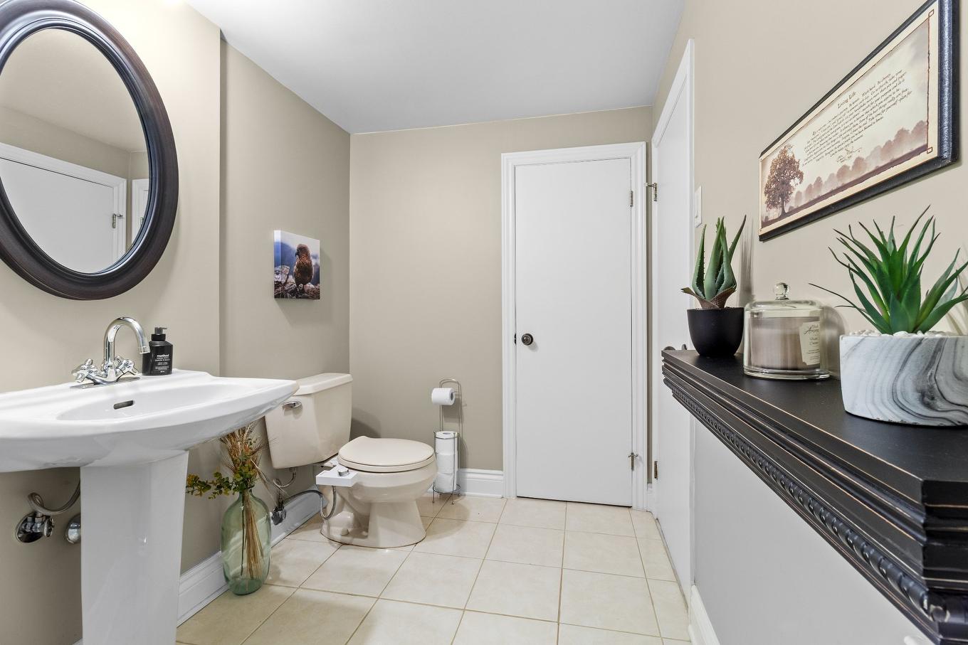 Salle de bains - 16 5E Avenue, Salaberry-De-Valleyfield, QC - Indoor Photo Showing Bathroom