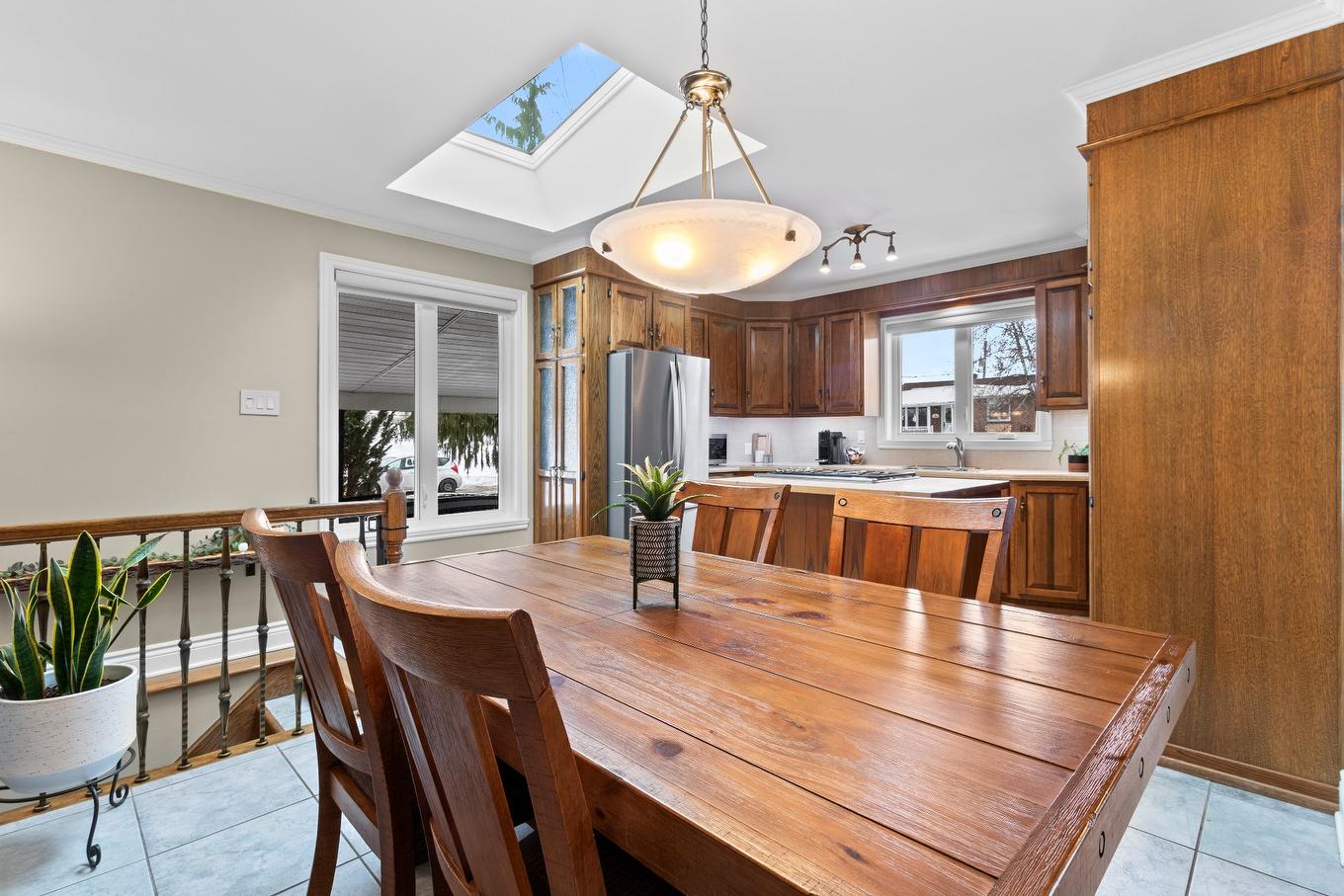 Salle à manger - 16 5E Avenue, Salaberry-De-Valleyfield, QC - Indoor Photo Showing Dining Room