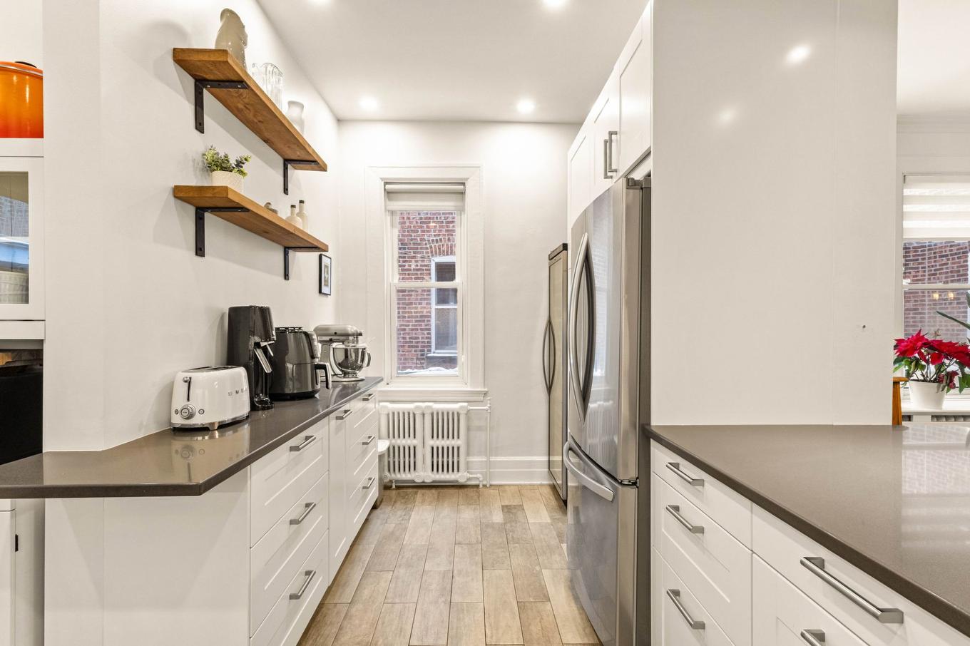 Kitchen - 2265 Av. De Melrose, Montréal (Côte-Des-Neiges/Notre-Dame-De-Grâce), QC - Indoor