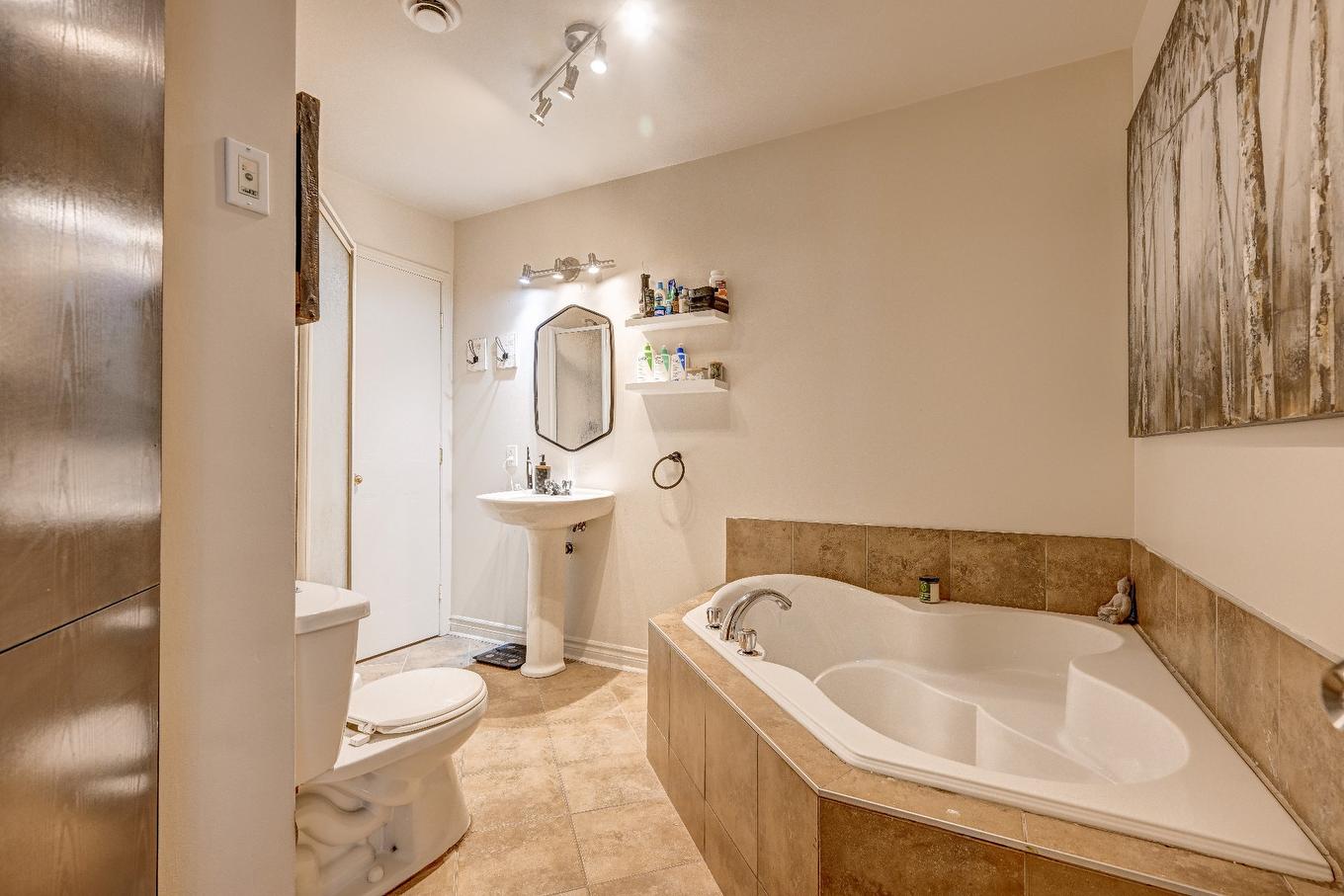 Salle de bains - 1-1000 Rue Melançon, Saint-Jérôme, QC - Indoor Photo Showing Bathroom