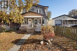 1044 ELM AVENUE Windsor, ON N9A 5H7