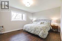 10 Cutting Crescent, King, ON - Indoor Photo Showing Bedroom