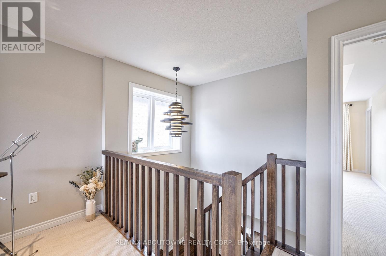 195 Greti Drive, Hamilton, ON - Indoor Photo Showing Other Room