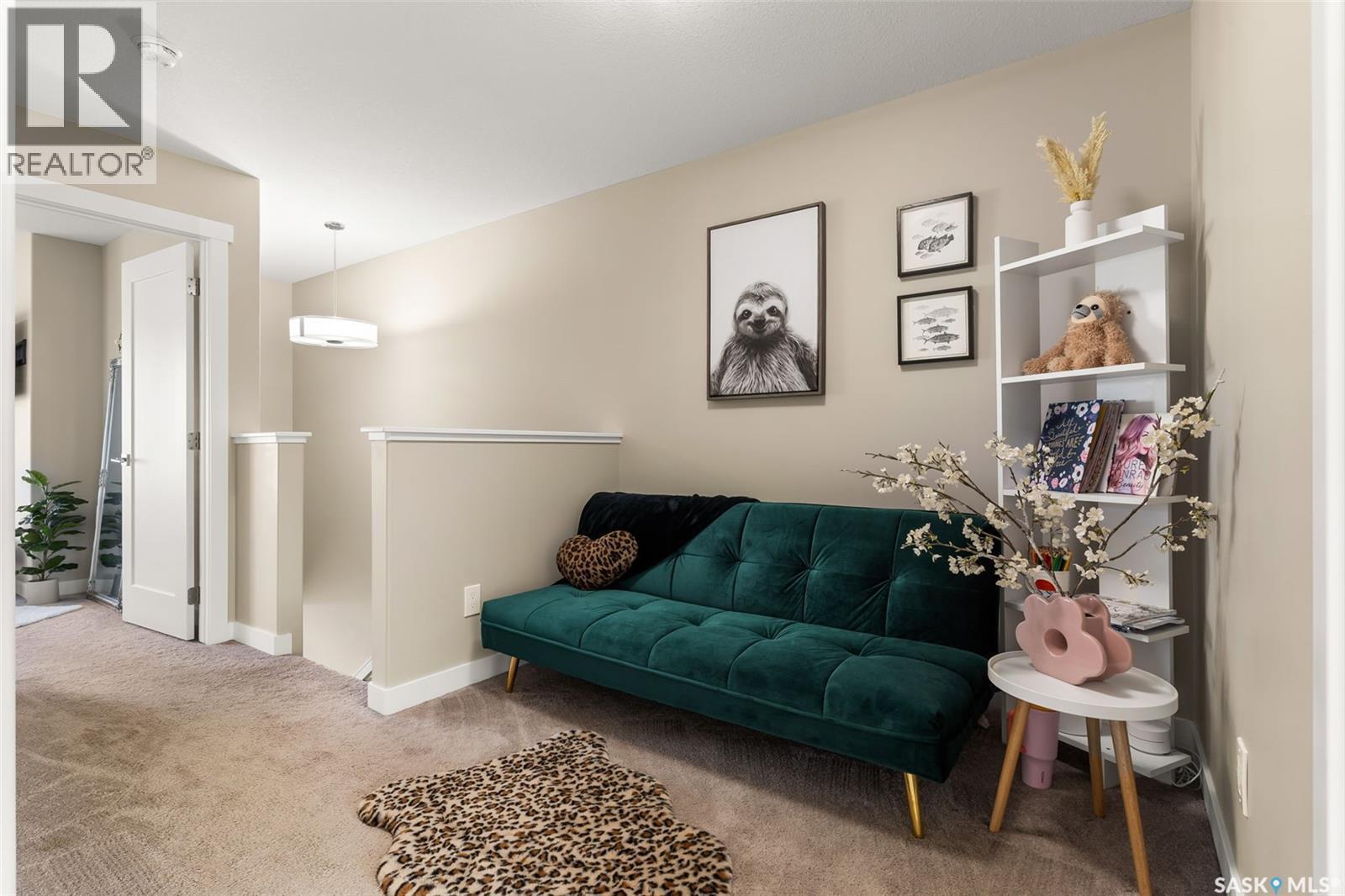 4233 E Keller Avenue, Regina, SK - Indoor