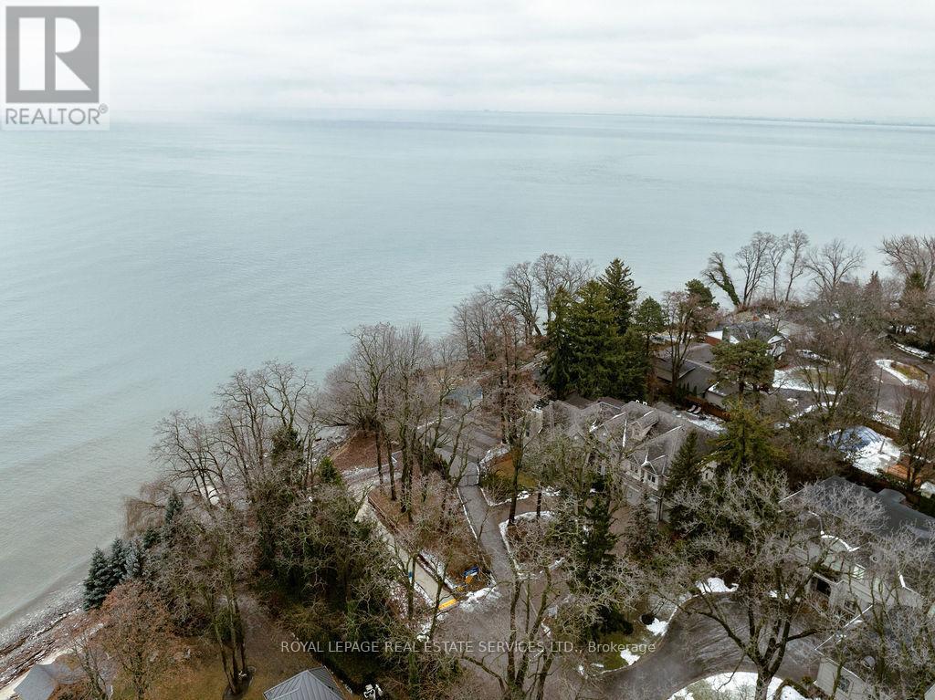 100 Appleby Place, Burlington, ON - Outdoor With Body Of Water With View