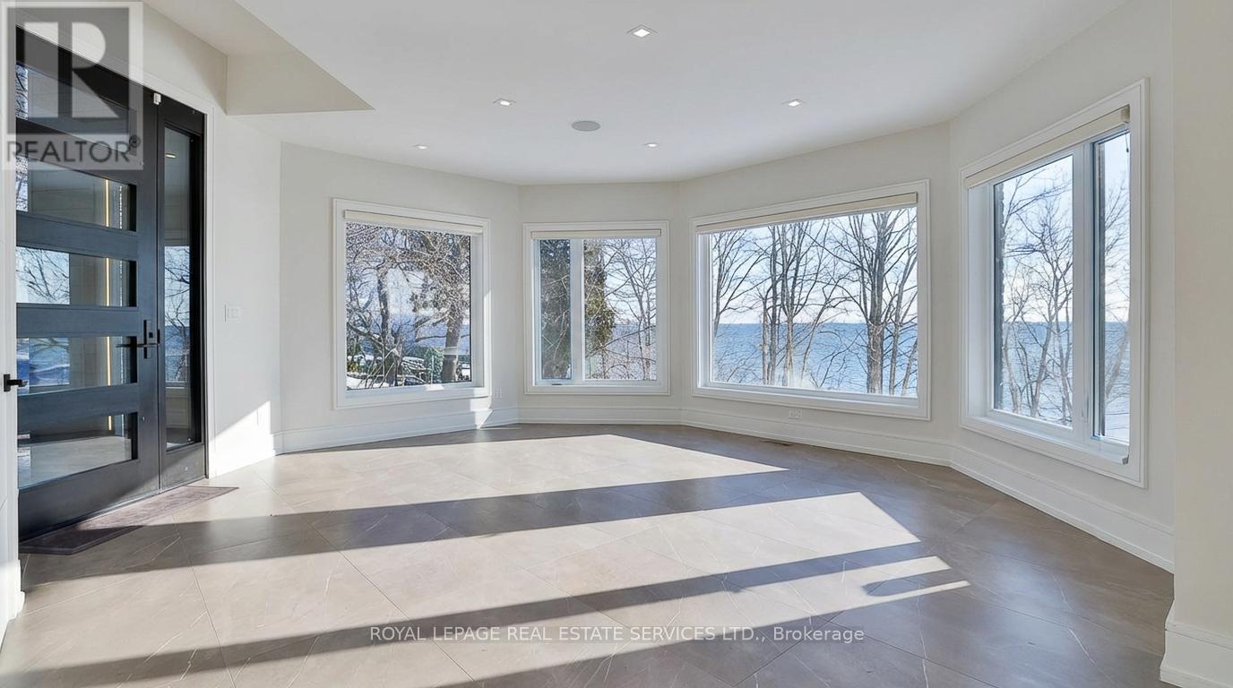 100 Appleby Place, Burlington, ON - Indoor Photo Showing Other Room