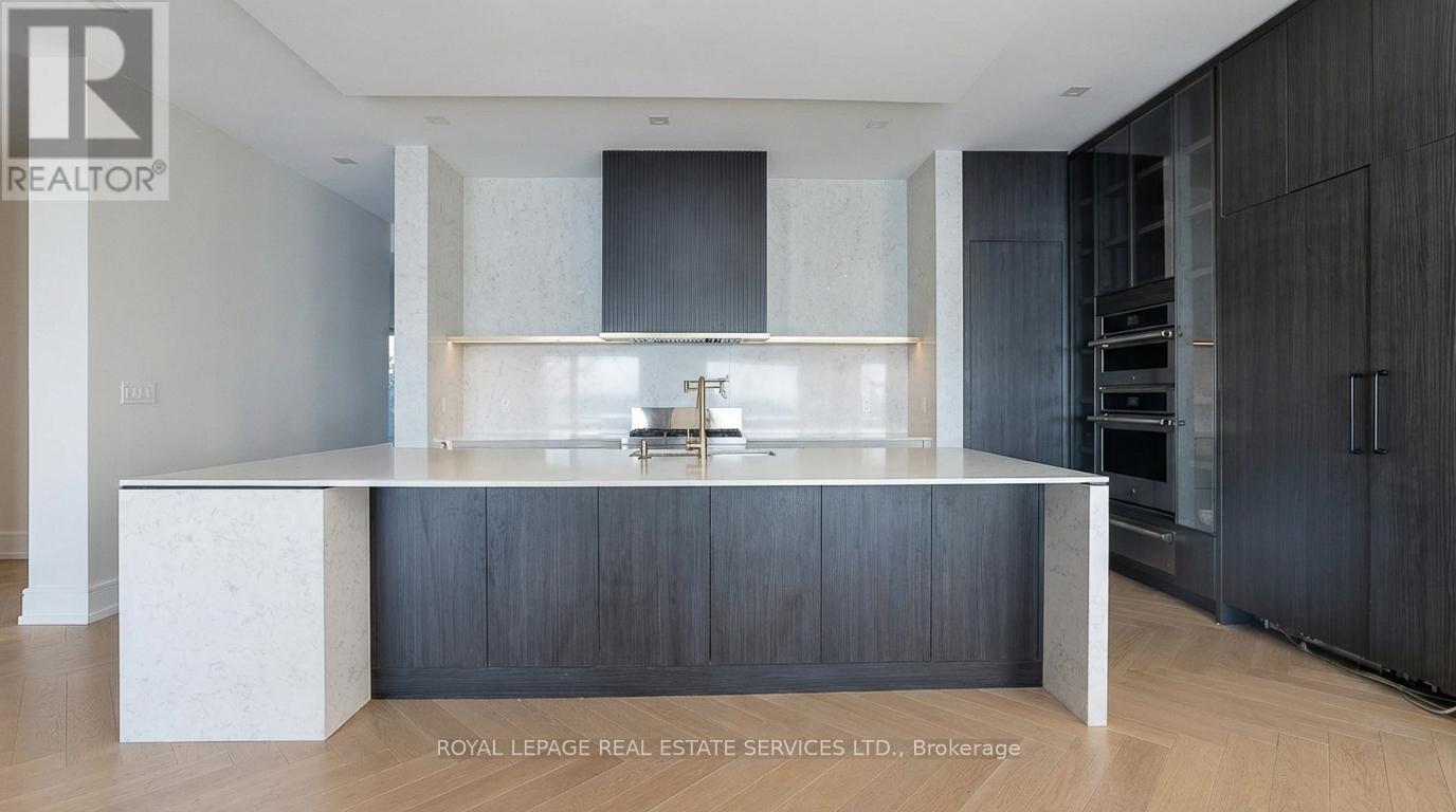 100 Appleby Place, Burlington, ON - Indoor Photo Showing Kitchen
