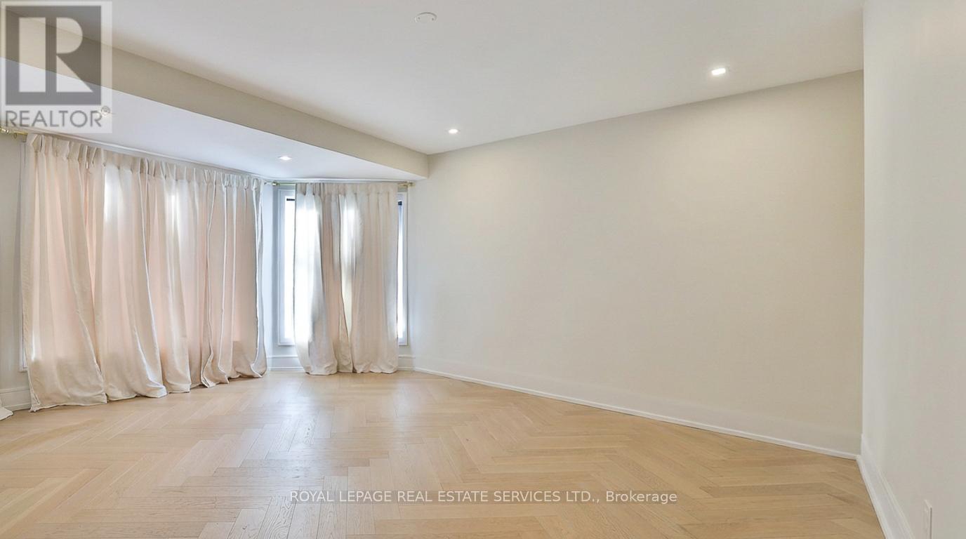 100 Appleby Place, Burlington, ON - Indoor Photo Showing Other Room