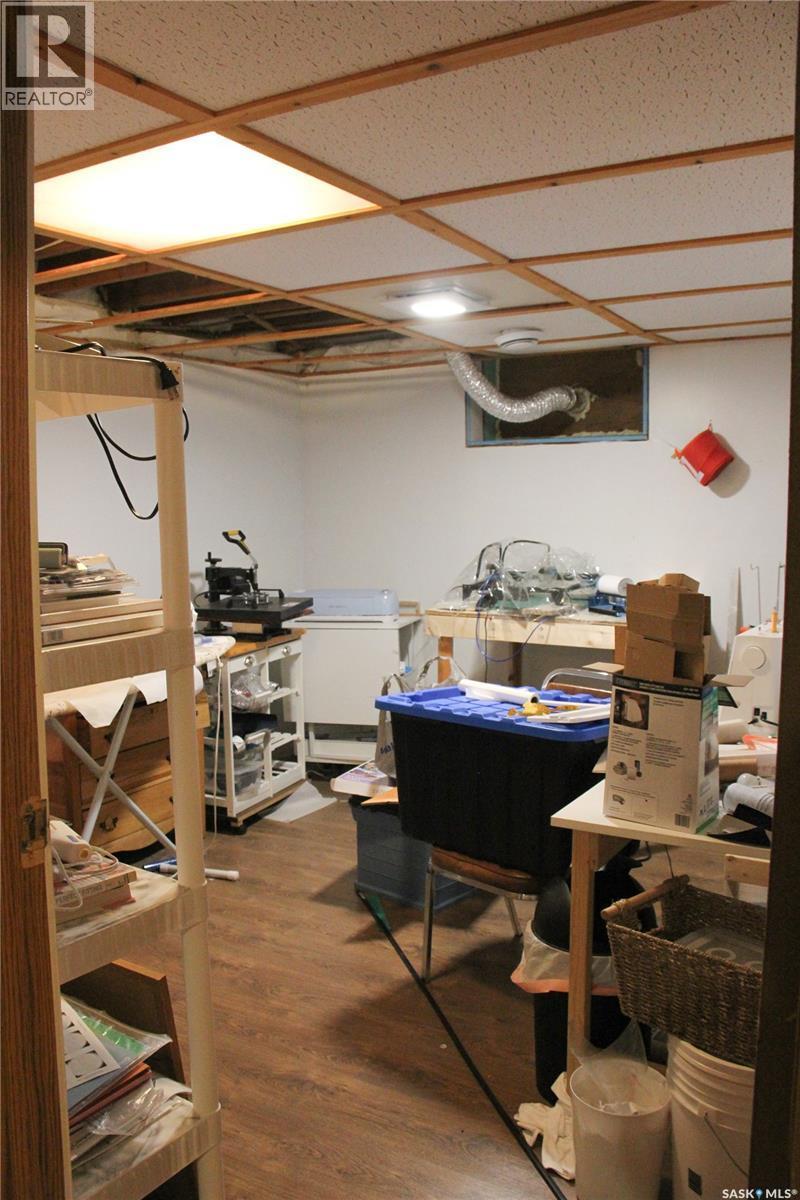 3205 Whitmore Avenue, Regina, SK - Indoor