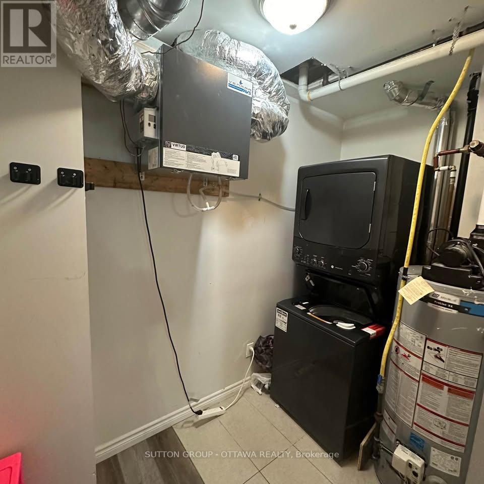 183 Presland Road, Ottawa, ON - Indoor